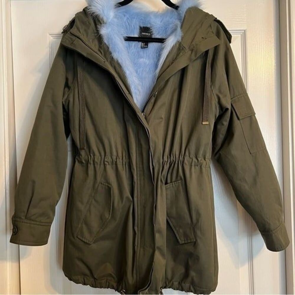 Forever 21 Faux Fur Lined Parka Jacket NWOT